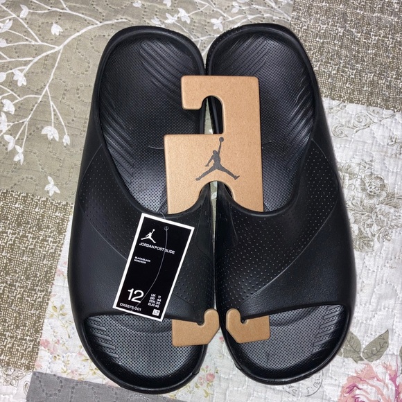 ππ ππππ ππππππ ππππ ππππ
β«οΈπMenβs Jordan Post Slidesπβ«οΈ - Picture 3 of 11